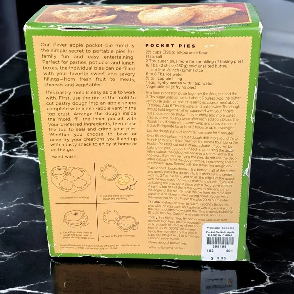 Williams Sonoma Apple Shape Pocket Pie Mold + Recipe New In Box